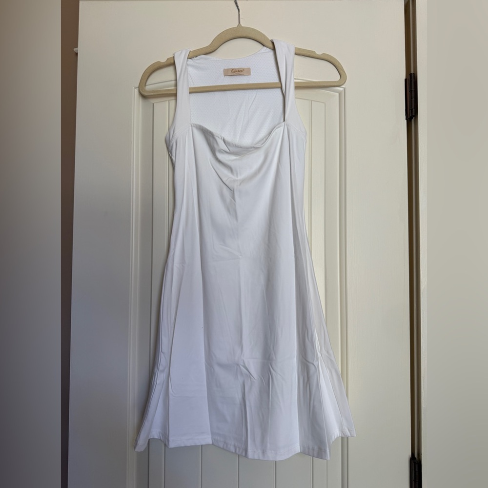White Tennis / Golf Dress - Picture 3 of 4